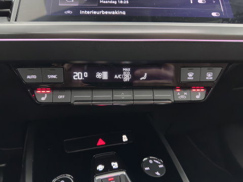 Audi Q4 e-tron 35 Launch edition Advanced Plus 55 kWh {SoH-86%} (INCL-BTW) Aut. *HEATPUMP | PANO | LEATHER | ADAPTIVE-CRUISE | MATRIX-LED | KEYLESS | SONOS-SOUND |  DIGI-COCKPIT | DAB | CARPLAY | HEATED-SPORTSEATS | SHIFTPADDLES | CAMERA | 19''ALU*