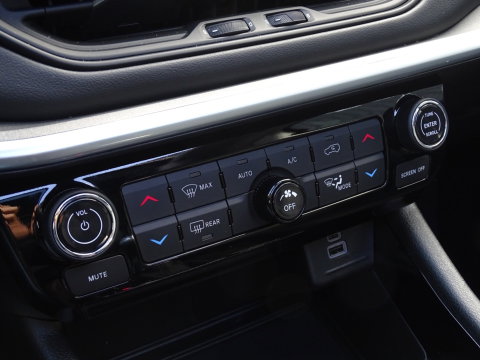 Jeep Compass 1.5T e-Hybrid automaat Ltd. / 2024 / LED / 360°