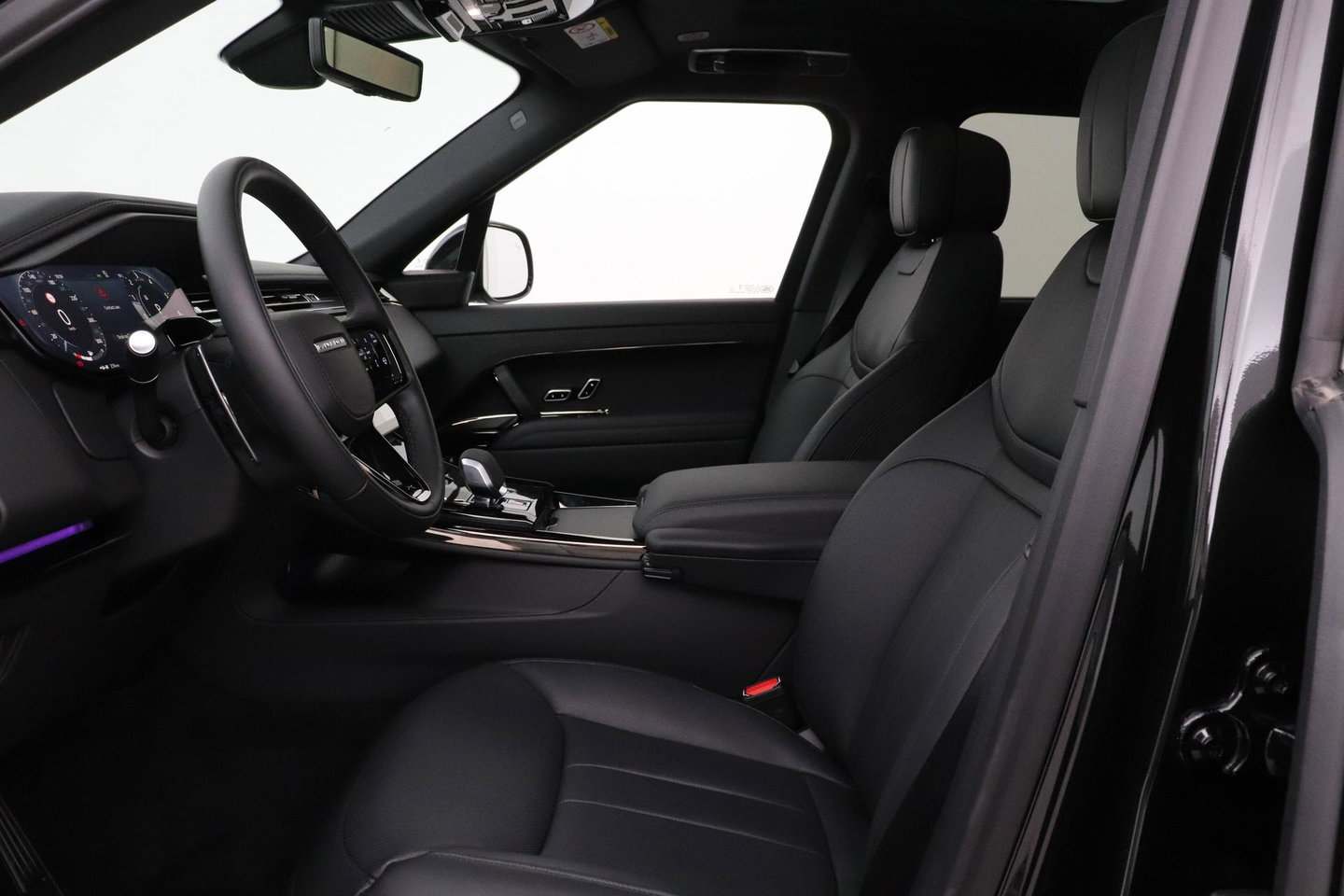 Land Rover Range Rover Sport P460e Dynamic HSE | 23 Inch | Meridian 3D Surround | ClearSight | Koelbox | Trekhaak | Massage+Ventilatie