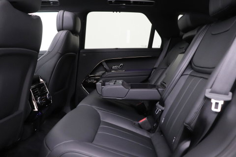 Land Rover Range Rover Sport P460e Dynamic HSE | 23 Inch | Meridian 3D Surround | ClearSight | Koelbox | Trekhaak | Massage+Ventilatie