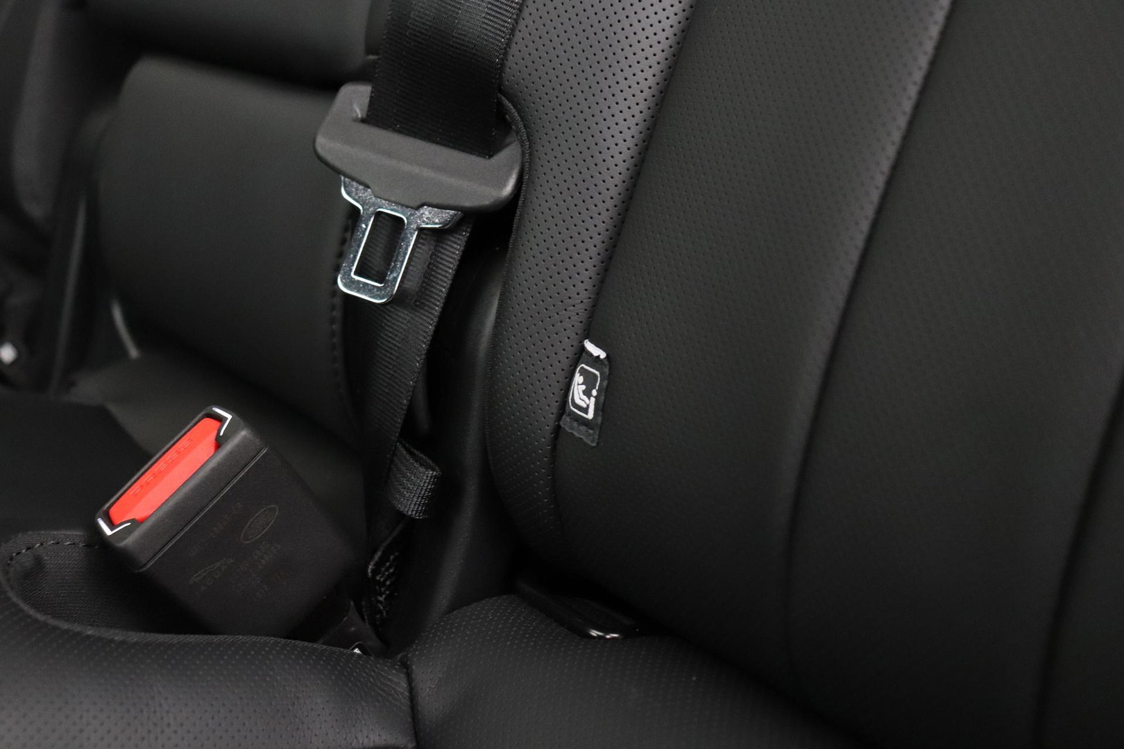 Land Rover Range Rover Sport P460e Dynamic HSE | 23 Inch | Meridian 3D Surround | ClearSight | Koelbox | Trekhaak | Massage+Ventilatie