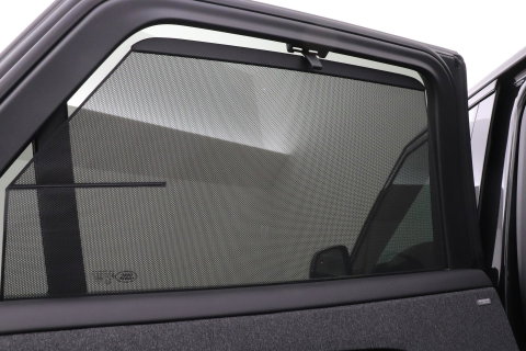 Land Rover Range Rover Sport P460e Dynamic HSE | 23 Inch | Meridian 3D Surround | ClearSight | Koelbox | Trekhaak | Massage+Ventilatie