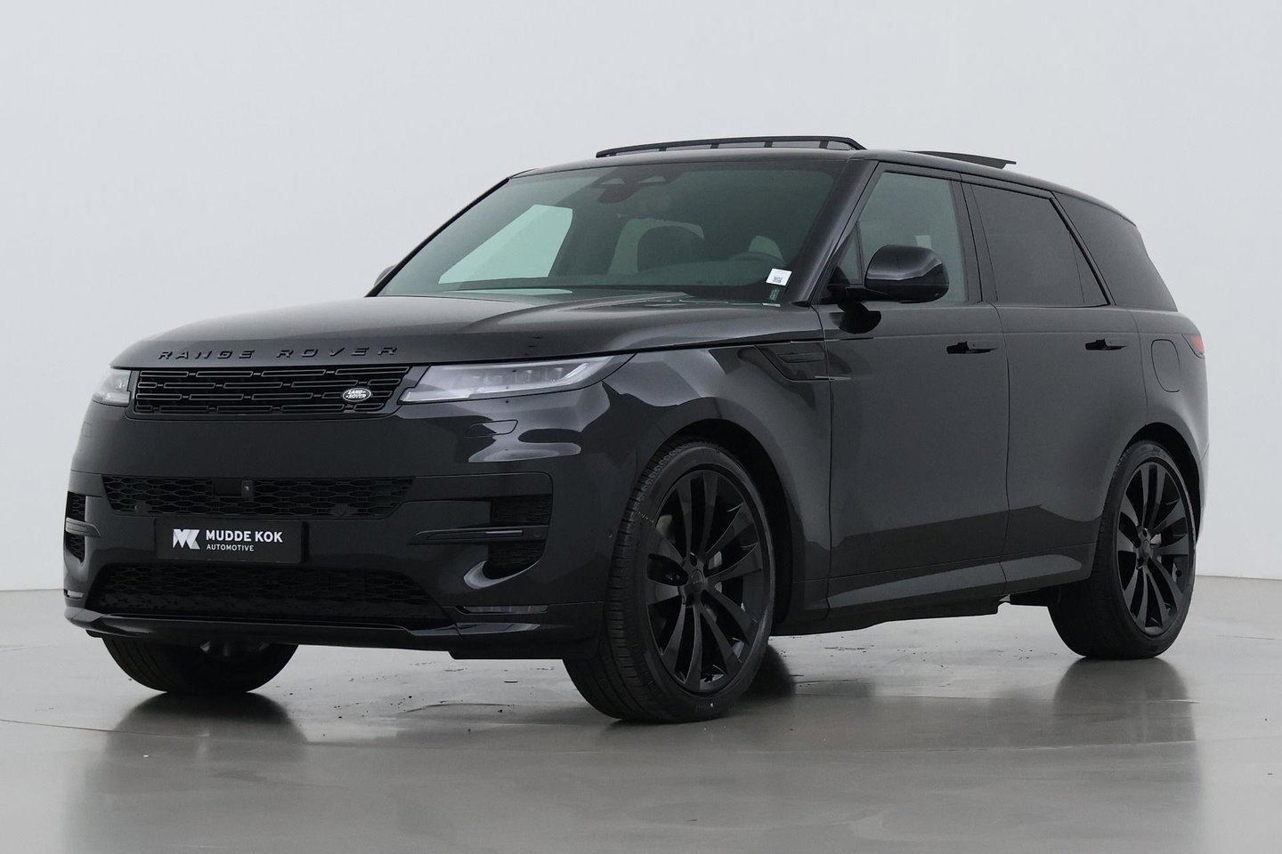 Land Rover Range Rover Sport P460e Dynamic HSE | 23 Inch | Meridian 3D Surround | ClearSight | Koelbox | Trekhaak | Massage+Ventilatie