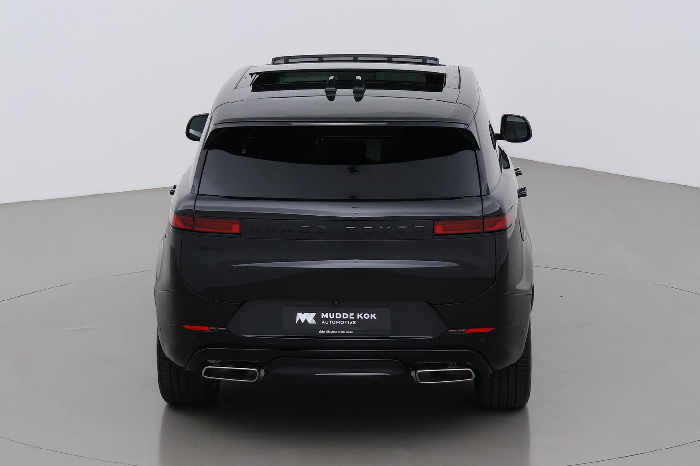 Land Rover Range Rover Sport P460e Dynamic HSE | 23 Inch | Meridian 3D Surround | ClearSight | Koelbox | Trekhaak | Massage+Ventilatie