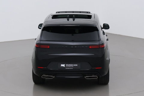 Land Rover Range Rover Sport P460e Dynamic HSE | 23 Inch | Meridian 3D Surround | ClearSight | Koelbox | Trekhaak | Massage+Ventilatie