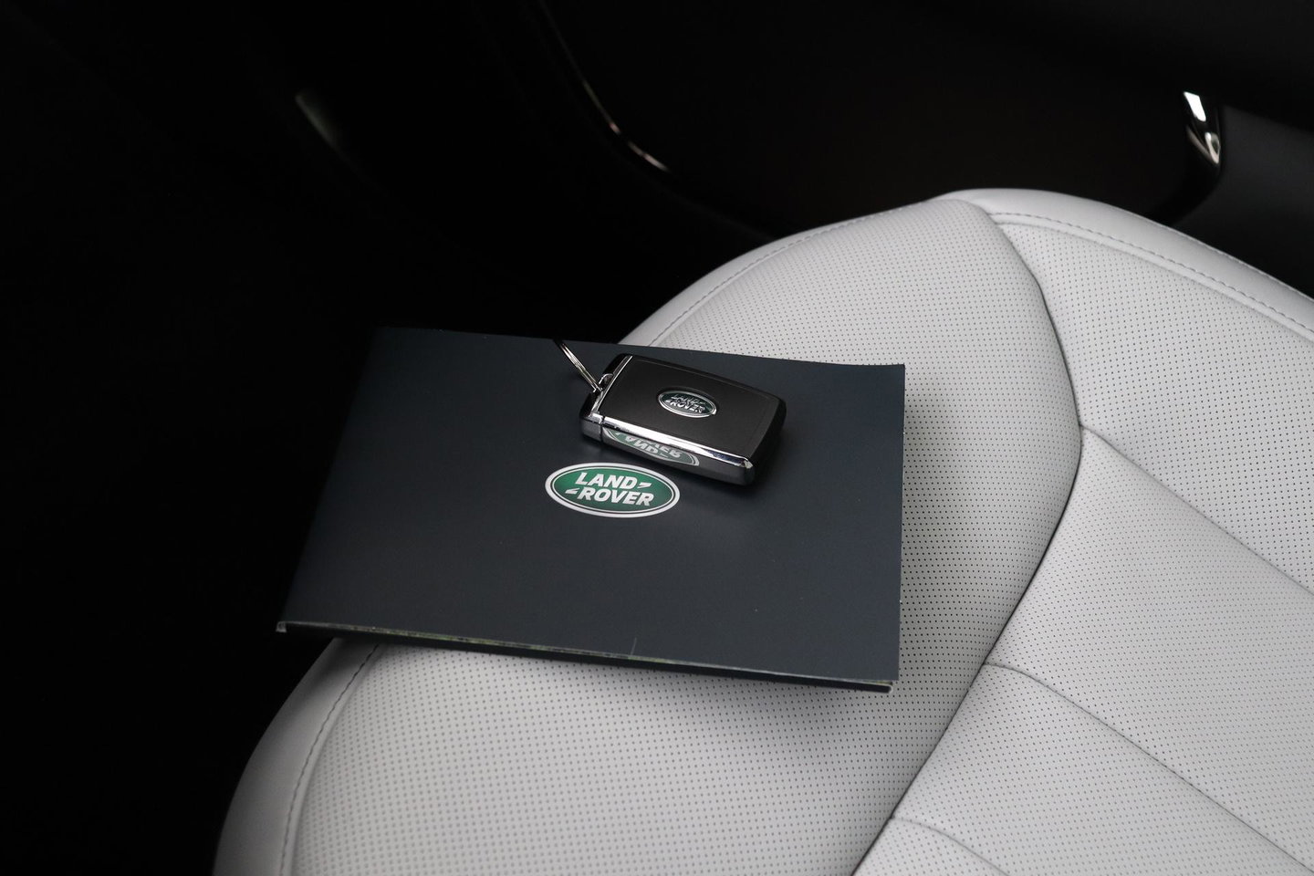 Land Rover Range Rover Sport P460e Battersea Edition | ClearSight | Meridian 3D Surround | Panoramadak | Ventilatie+Massage | 360° Camera | 22 Inch