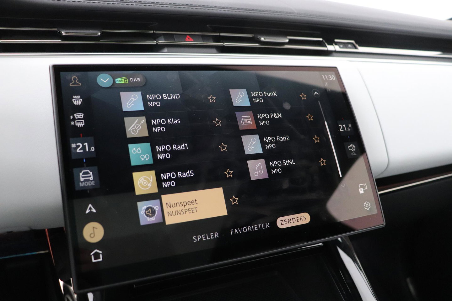 Land Rover Range Rover Sport P460e Battersea Edition | ClearSight | Meridian 3D Surround | Panoramadak | Ventilatie+Massage | 360° Camera | 22 Inch