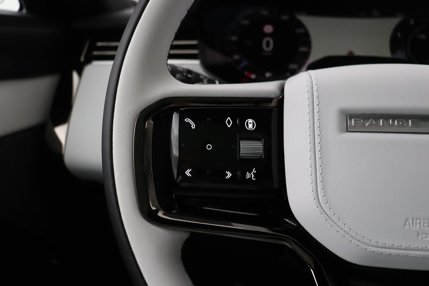 Land Rover Range Rover Sport P460e Battersea Edition | ClearSight | Meridian 3D Surround | Panoramadak | Ventilatie+Massage | 360° Camera | 22 Inch