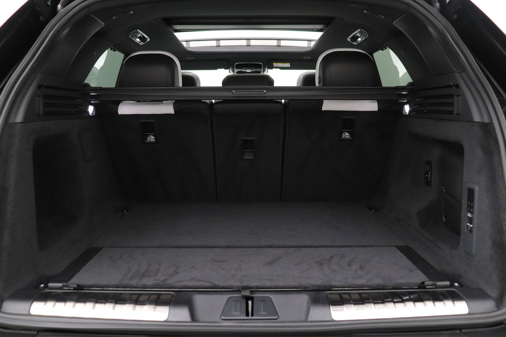 Land Rover Range Rover Sport P460e Battersea Edition | ClearSight | Meridian 3D Surround | Panoramadak | Ventilatie+Massage | 360° Camera | 22 Inch