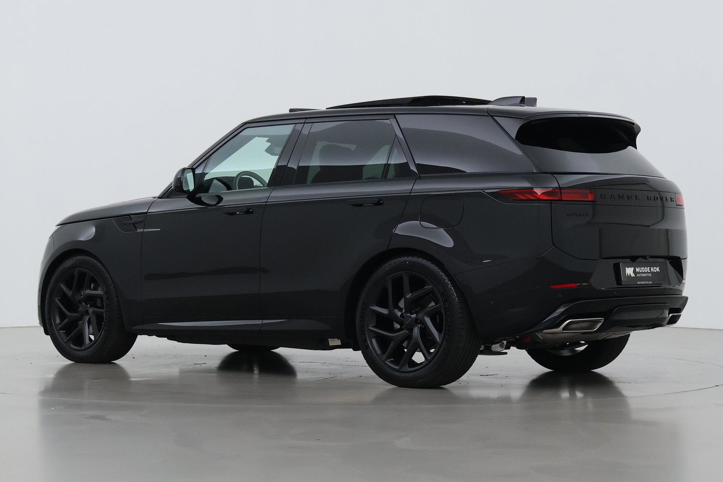 Land Rover Range Rover Sport P460e Battersea Edition | ClearSight | Meridian 3D Surround | Panoramadak | Ventilatie+Massage | 360° Camera | 22 Inch