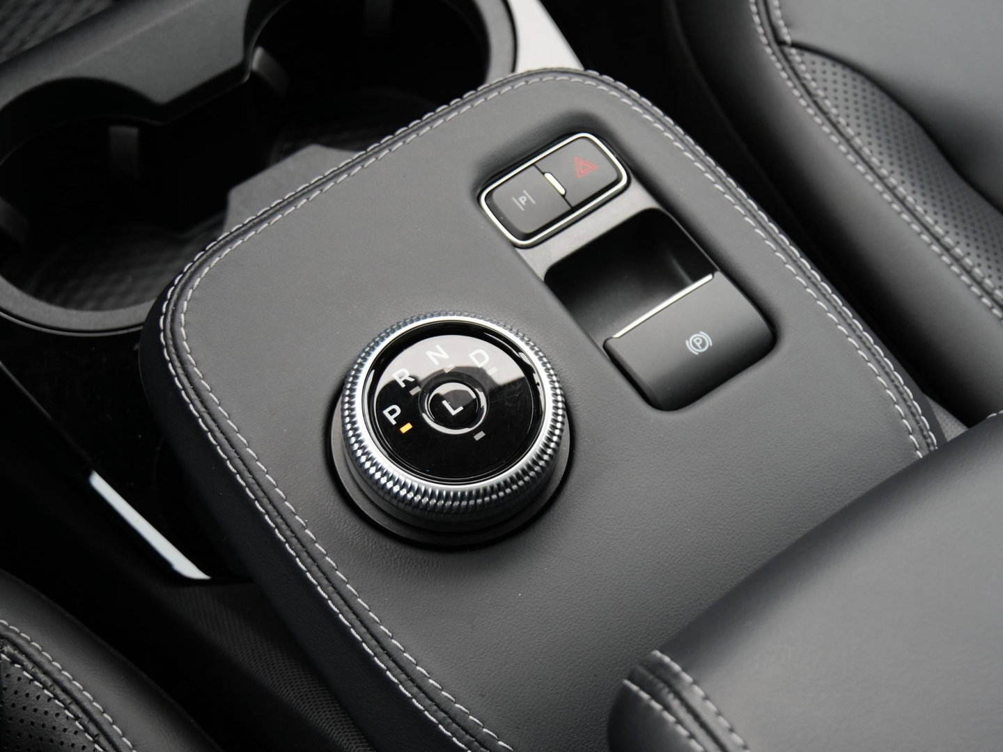 Ford Mustang Mach-E EXTENDED RWD 98kWh/ FULL OPTIONS/ 4 NIEUWE ALL-SEASON BANDEN/ SOH 93%