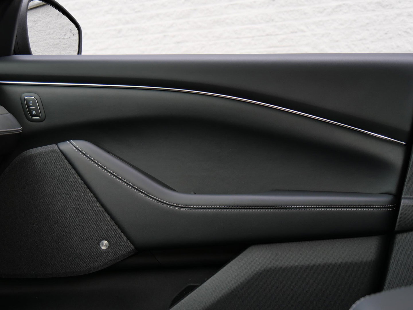 Ford Mustang Mach-E EXTENDED RWD 98kWh/ FULL OPTIONS/ 4 NIEUWE ALL-SEASON BANDEN/ SOH 93%