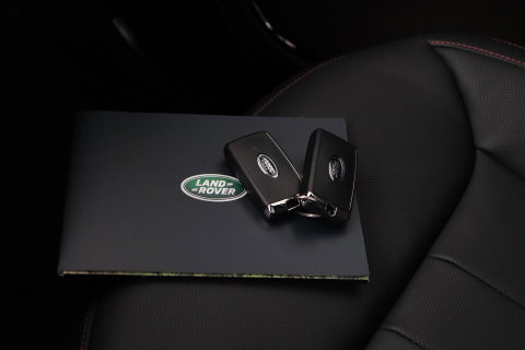 Land Rover Range Rover Sport P460e Battersea Edition | Luchtvering | ClearSight | Trekhaak | Panoramadak | 360° Camera | Head-Up | Stoelventilatie | 22 Inch