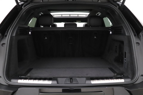 Land Rover Range Rover Sport P460e Battersea Edition | Luchtvering | ClearSight | Trekhaak | Panoramadak | 360° Camera | Head-Up | Stoelventilatie | 22 Inch