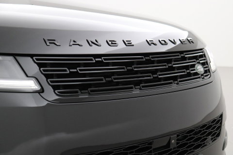 Land Rover Range Rover Sport P460e Battersea Edition | Luchtvering | ClearSight | Trekhaak | Panoramadak | 360° Camera | Head-Up | Stoelventilatie | 22 Inch