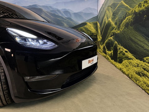 Tesla Model Y Long Range Dual Motor AWD 75 kWh