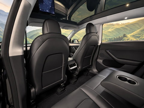 Tesla Model Y Long Range Dual Motor AWD 75 kWh