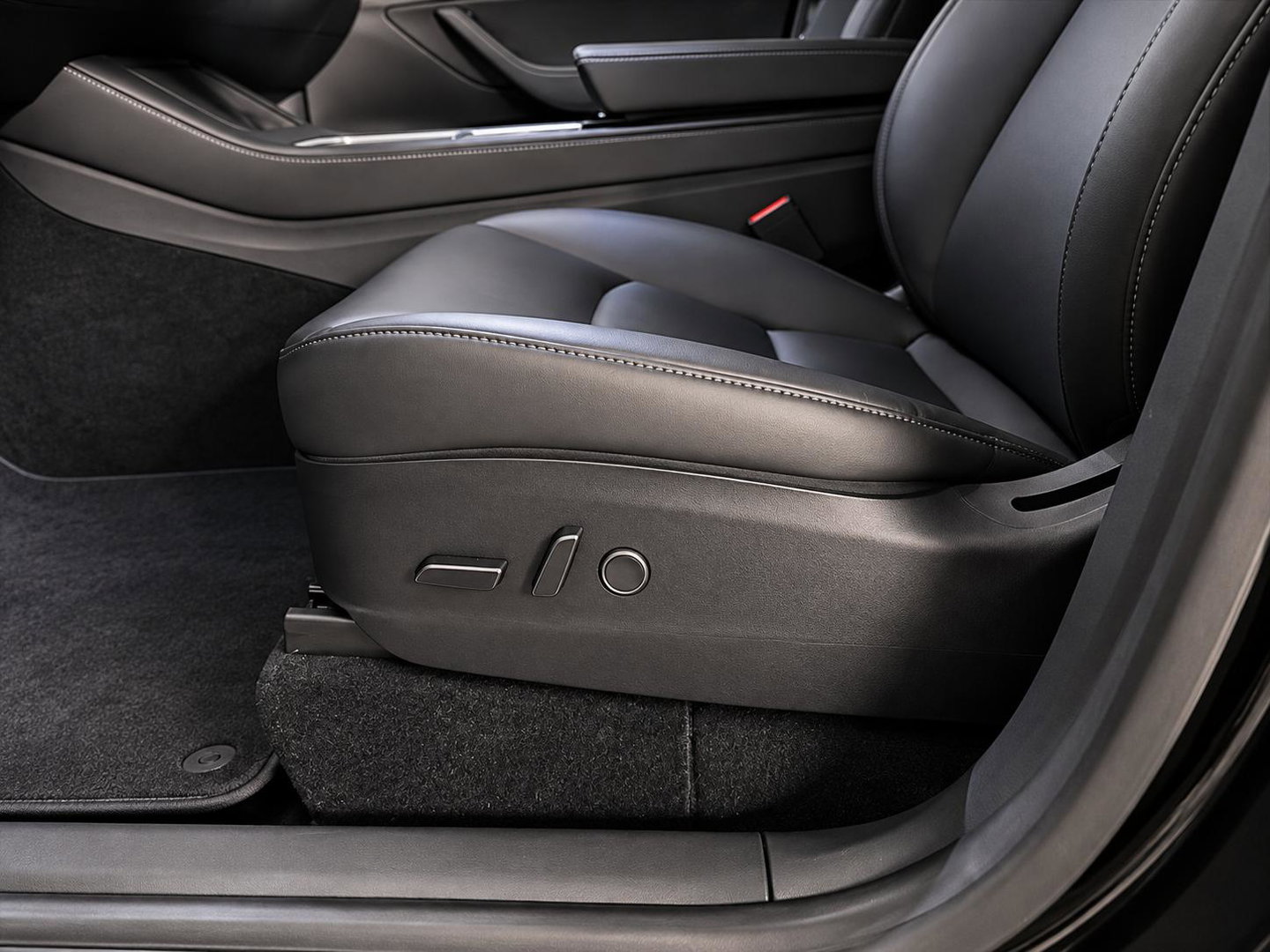Tesla Model Y Long Range Dual Motor AWD 75 kWh