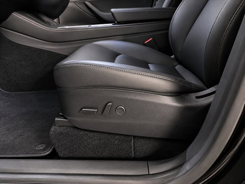 Tesla Model Y Long Range Dual Motor AWD 75 kWh