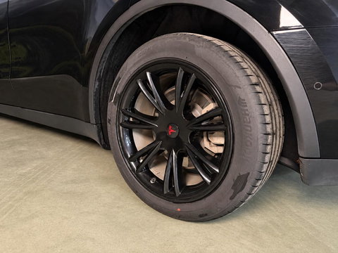 Tesla Model Y Long Range Dual Motor AWD 75 kWh