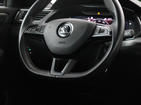 Škoda Superb Combi 1.5 TSI ACT Sportline Business | Leder/alcantara | Memory | Stoelverwarming | Virtueel dashboard | Park assist | Carplay | Navigatie | Climate control | Sfeerverlichting | Elektrische achterklep