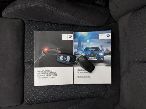 BMW 1-serie 116d M-Performance Styling High Executive Aut. *XENON | HEATED-SPORTSEATS | NAVI-FULLMAP | CAMERA | PRIVACY-GLASS | AIRCO | PDC | CRUISE | 18''ALU*