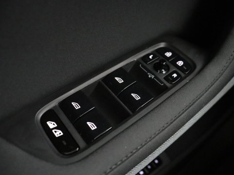Polestar 2 Long Range Dual Motor Launch Edition 78kWh