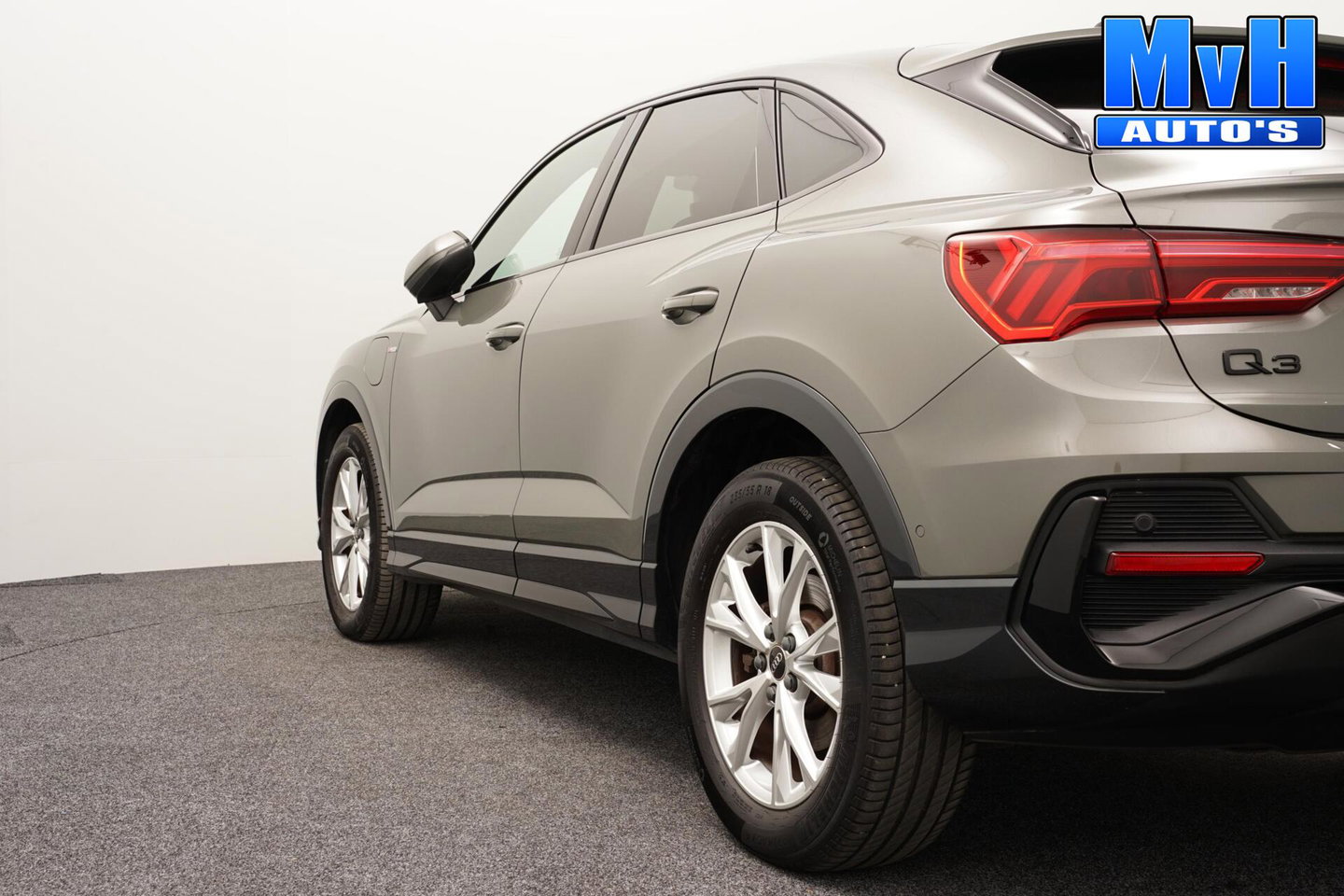 Audi Q3 Sportback 45 TFSI S-Edit PHEV|S-Line|BLACK.OPTIC|CAM|SOH99%