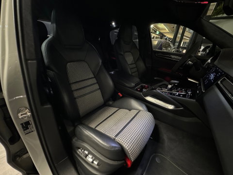 Porsche Cayenne Coupé 4.0 Turbo S E-Hybrid Full Carbon|Ceramic|Krijtgrijs