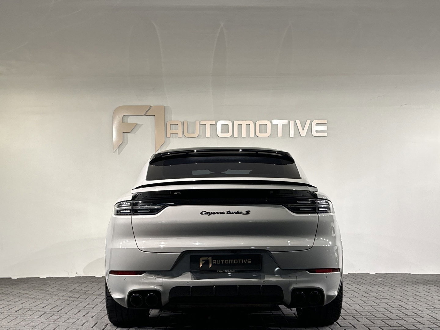 Porsche Cayenne Coupé 4.0 Turbo S E-Hybrid Full Carbon|Ceramic|Krijtgrijs