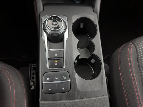 Ford Kuga 2.5 PHEV ST-Line (Plug-in) (INCL.BTW) Aut. *HEAD-UP | FULL-LED | DIGI-COCKPIT | KEYLESS | DAB | CAMERA | CARPLAY | NAVI-FULLMAP | SPORTSEATS | PRIVACY-GLASS | TOWBAR | 18"ALU*