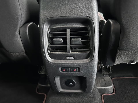 Ford Kuga 2.5 PHEV ST-Line (Plug-in) (INCL.BTW) Aut. *HEAD-UP | FULL-LED | DIGI-COCKPIT | KEYLESS | DAB | CAMERA | CARPLAY | NAVI-FULLMAP | SPORTSEATS | PRIVACY-GLASS | TOWBAR | 18"ALU*