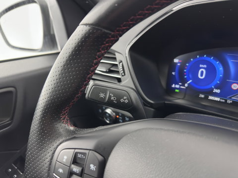 Ford Kuga 2.5 PHEV ST-Line (Plug-in) (INCL.BTW) Aut. *HEAD-UP | FULL-LED | DIGI-COCKPIT | KEYLESS | DAB | CAMERA | CARPLAY | NAVI-FULLMAP | SPORTSEATS | PRIVACY-GLASS | TOWBAR | 18"ALU*