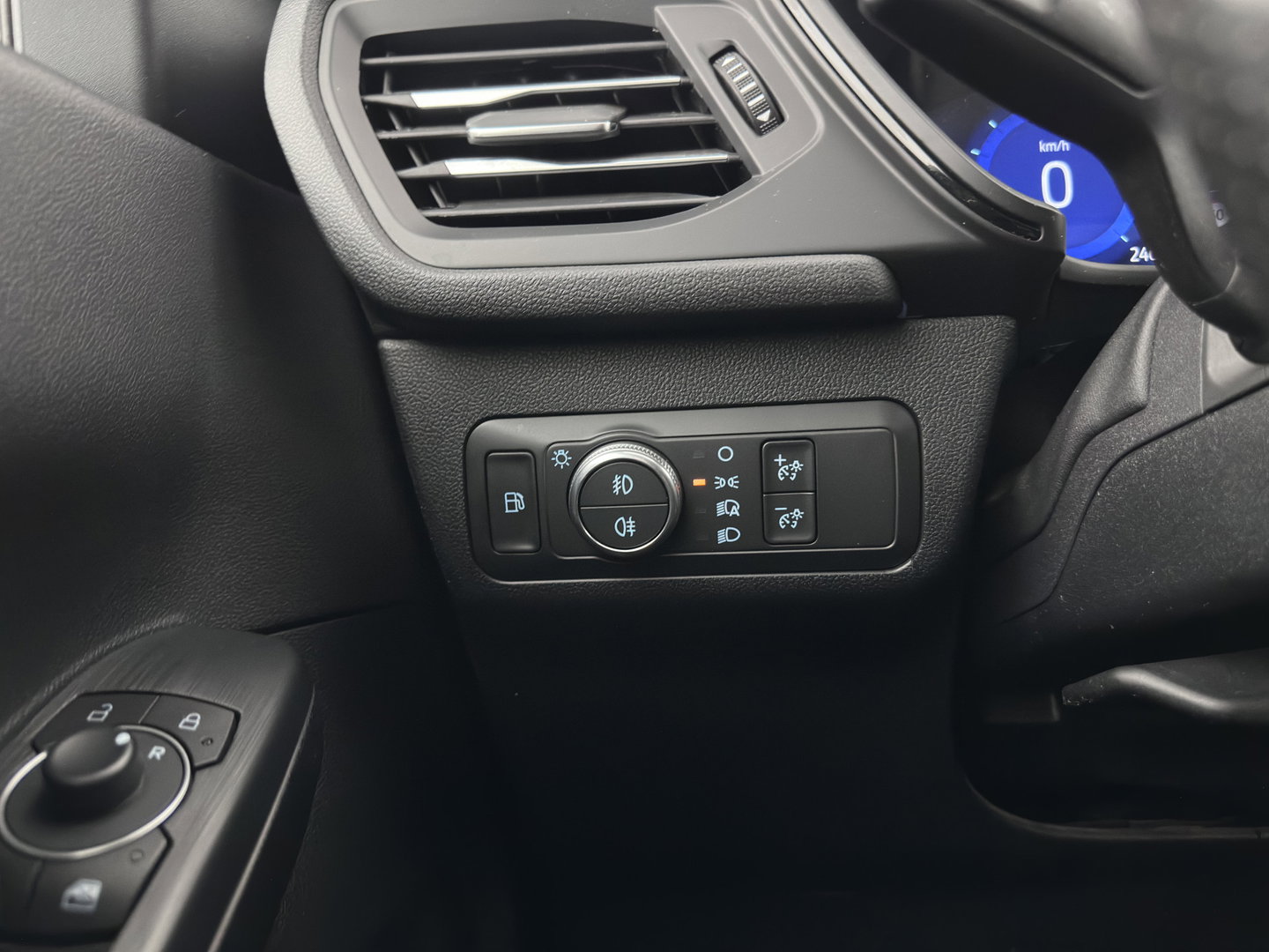 Ford Kuga 2.5 PHEV ST-Line (Plug-in) (INCL.BTW) Aut. *HEAD-UP | FULL-LED | DIGI-COCKPIT | KEYLESS | DAB | CAMERA | CARPLAY | NAVI-FULLMAP | SPORTSEATS | PRIVACY-GLASS | TOWBAR | 18"ALU*