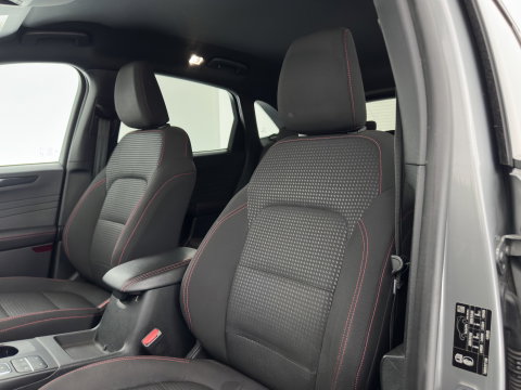Ford Kuga 2.5 PHEV ST-Line (Plug-in) (INCL.BTW) Aut. *HEAD-UP | FULL-LED | DIGI-COCKPIT | KEYLESS | DAB | CAMERA | CARPLAY | NAVI-FULLMAP | SPORTSEATS | PRIVACY-GLASS | TOWBAR | 18"ALU*
