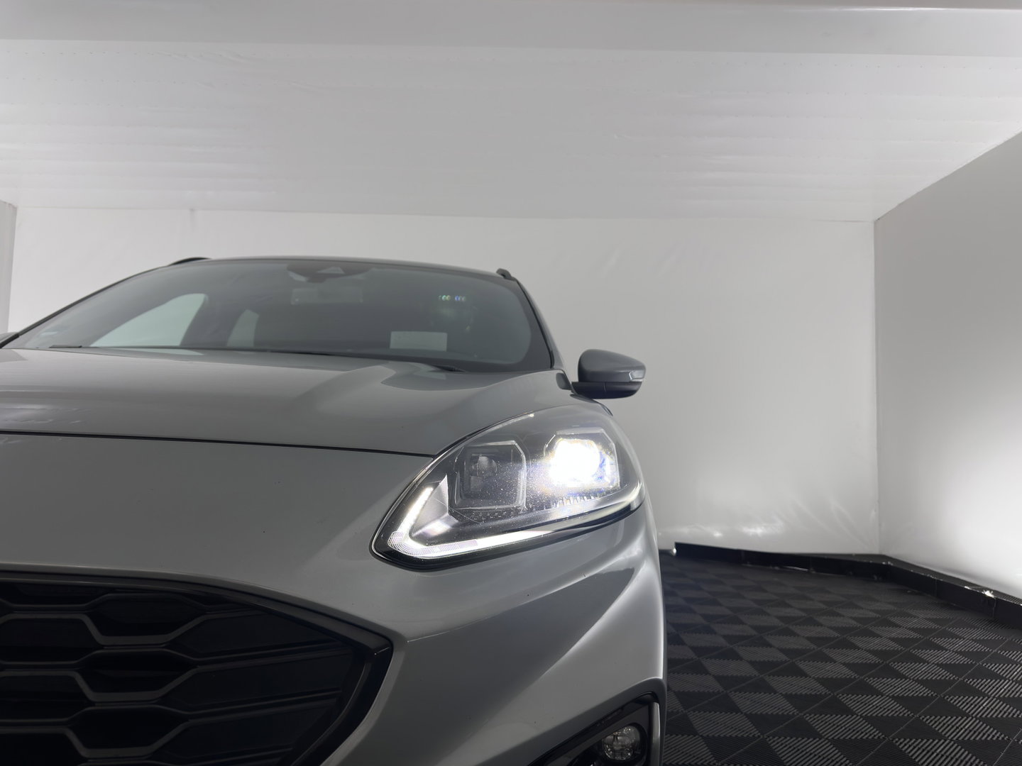 Ford Kuga 2.5 PHEV ST-Line (Plug-in) (INCL.BTW) Aut. *HEAD-UP | FULL-LED | DIGI-COCKPIT | KEYLESS | DAB | CAMERA | CARPLAY | NAVI-FULLMAP | SPORTSEATS | PRIVACY-GLASS | TOWBAR | 18"ALU*