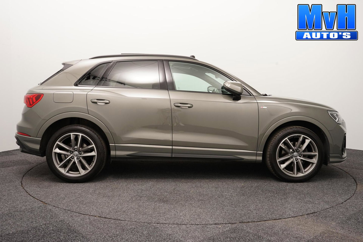 Audi Q3 35 TFSI S edition|S-Line|PANO|CAMERA|VIRTUAL|ACC|19"