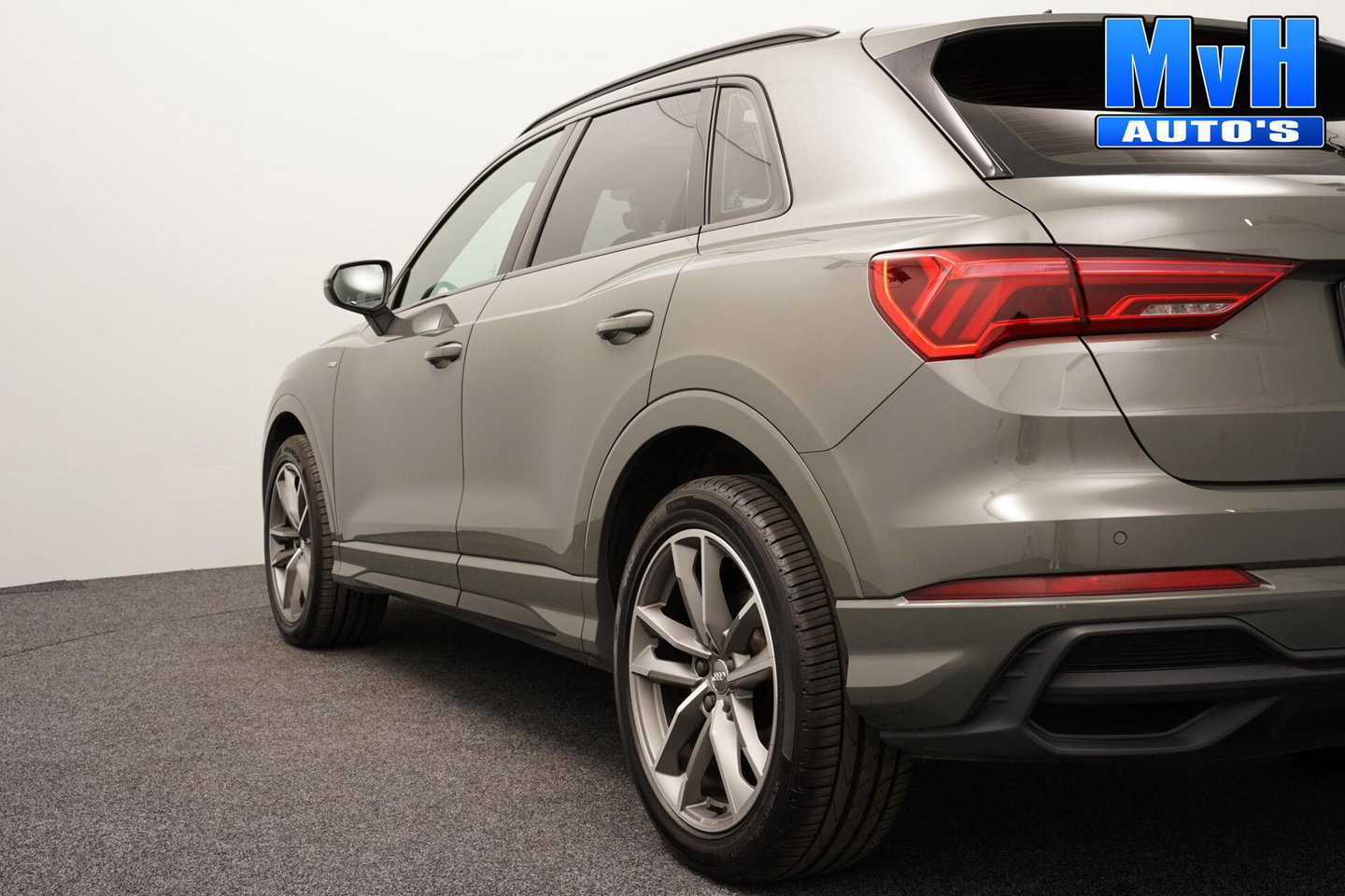 Audi Q3 35 TFSI S edition|S-Line|PANO|CAMERA|VIRTUAL|ACC|19"