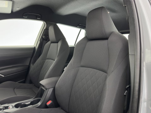 Toyota Corolla Cross 2.0 High Power Hybrid Active MHEV (INCL.BTW) Aut. *FULL-LED | CAMERA | COMFORT-SEATS | DIGI-COCKPIT | ECC | PDC | 17''ALU*