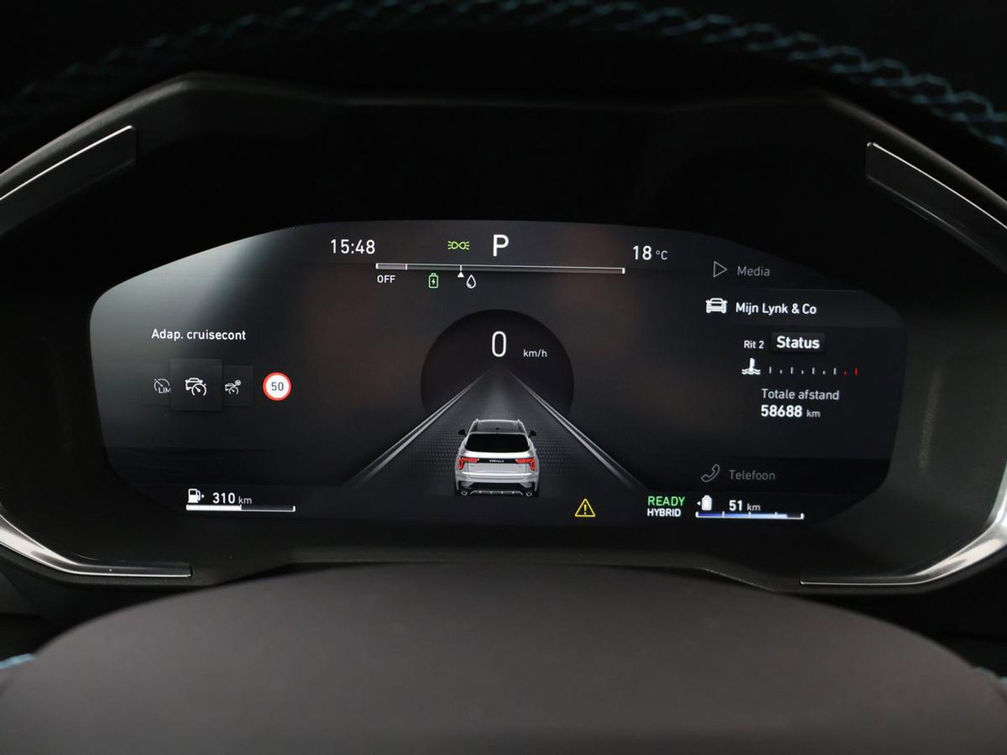 Lynk & Co 01 1.5 | Panoramadak | Adaptive cruise | Trekhaak | Memory | Infinity Sound | Stoelverwarming | Camera | Park assist | Carplay | Climate control