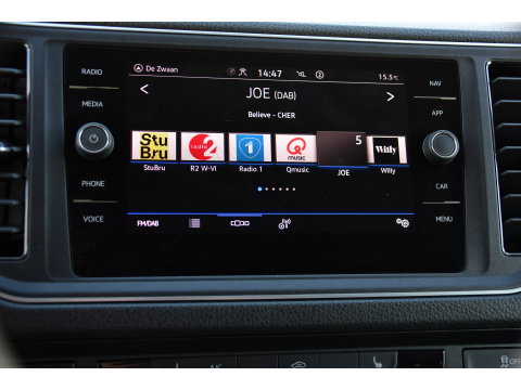 Volkswagen Crafter 35 2.0 TDI L3H3 Highline PB Edition Full Options! Adaptieve Cruise, Carplay, LED, Leder, Stoelwarming, Trekhaak, Multimedia, Uniek!
