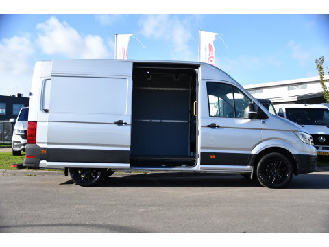 Volkswagen Crafter 35 2.0 TDI L3H3 Highline PB Edition Full Options! Adaptieve Cruise, Carplay, LED, Leder, Stoelwarming, Trekhaak, Multimedia, Uniek!