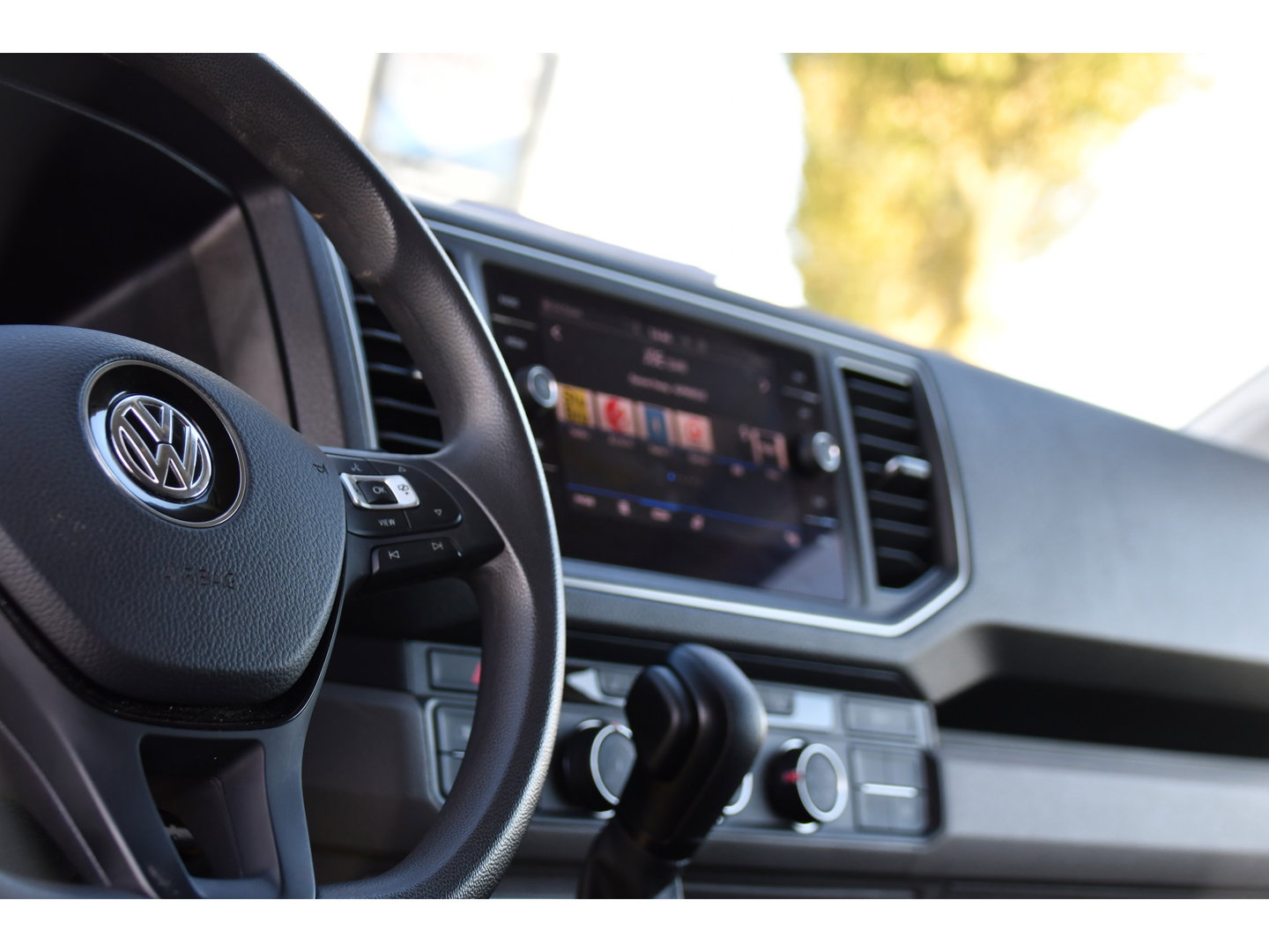 Volkswagen Crafter 35 2.0 TDI L3H3 Highline PB Edition Full Options! Adaptieve Cruise, Carplay, LED, Leder, Stoelwarming, Trekhaak, Multimedia, Uniek!