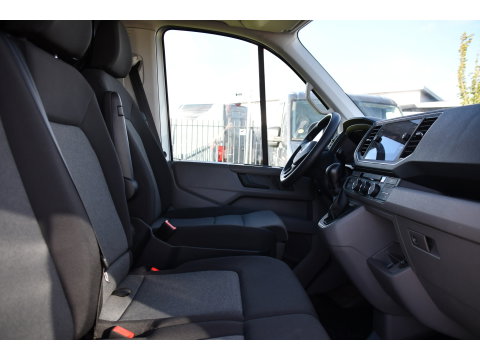 Volkswagen Crafter 35 2.0 TDI L3H3 Highline PB Edition Full Options! Adaptieve Cruise, Carplay, LED, Leder, Stoelwarming, Trekhaak, Multimedia, Uniek!