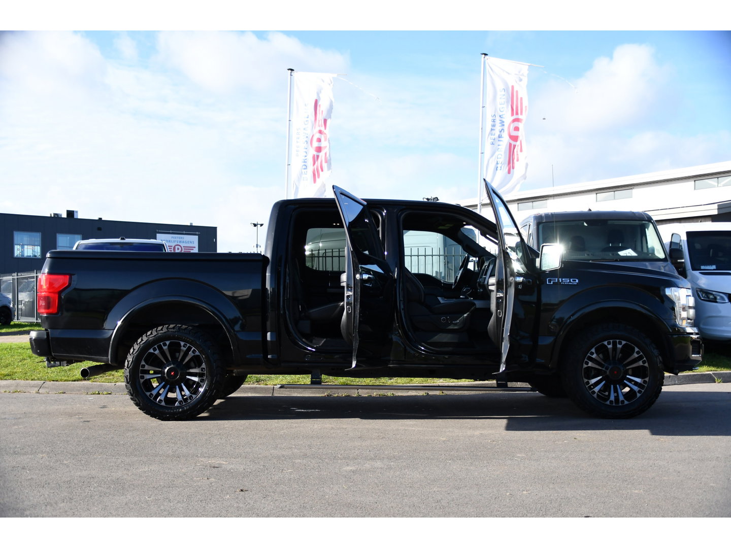 Ford USA F-150 3.5 V6 Ecoboost SuperCrew Camera, Cruise, Carplay, Leder, Stoelverwarming, Automaat, LED, 3500kg Trekhaak, Uniek!