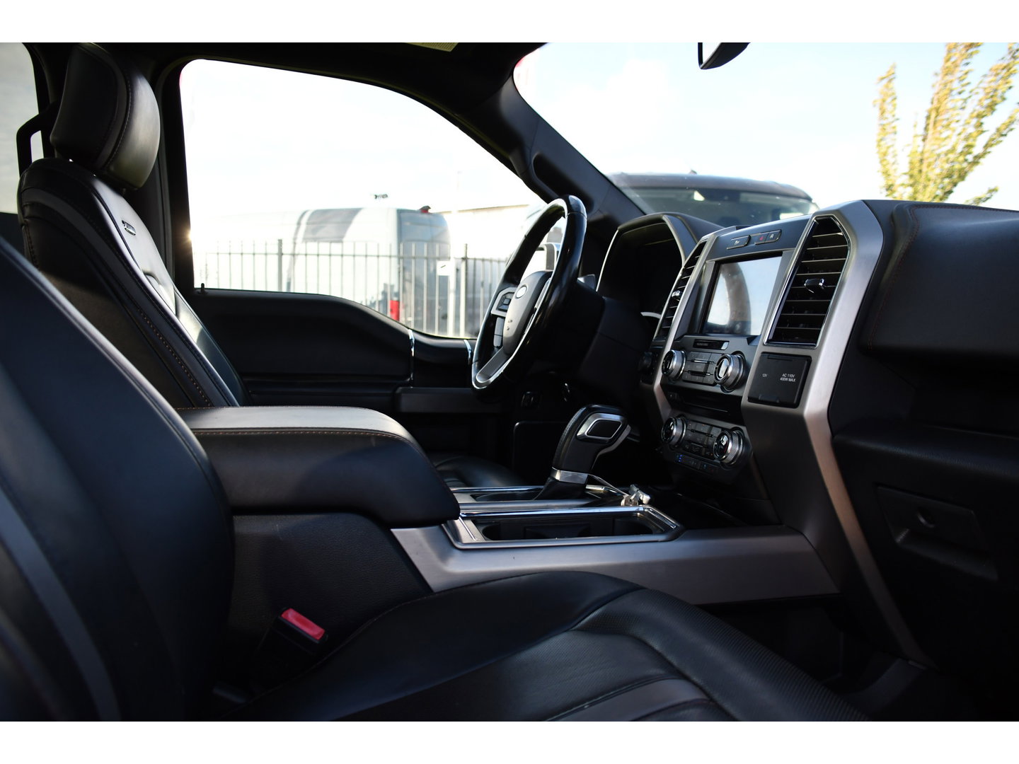 Ford USA F-150 3.5 V6 Ecoboost SuperCrew Camera, Cruise, Carplay, Leder, Stoelverwarming, Automaat, LED, 3500kg Trekhaak, Uniek!