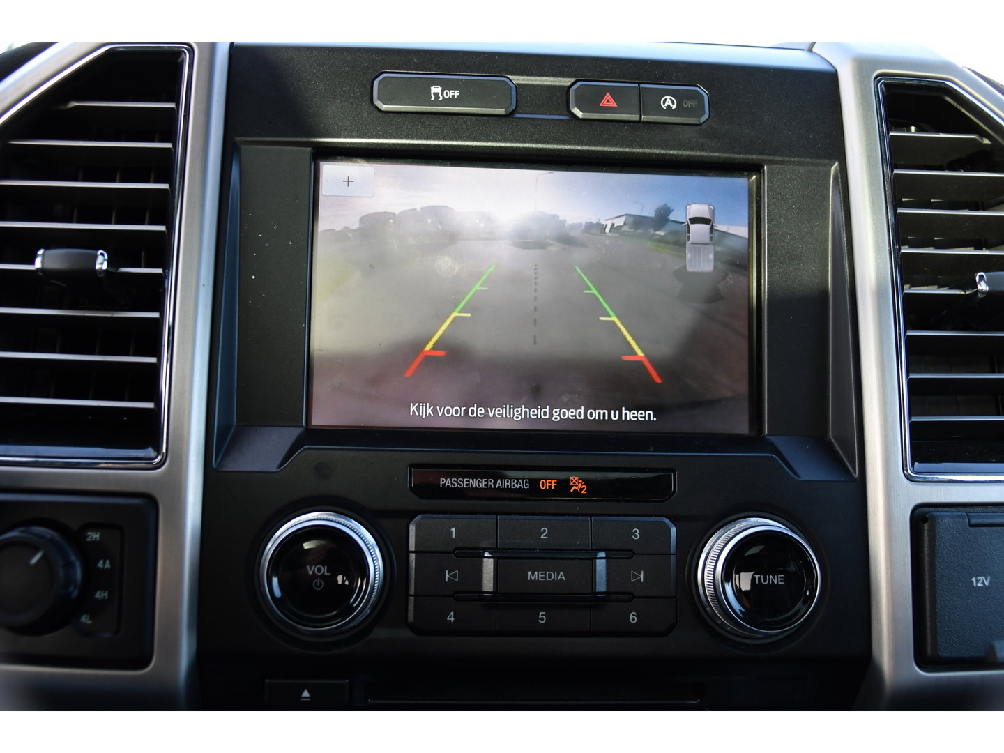 Ford USA F-150 3.5 V6 Ecoboost SuperCrew Camera, Cruise, Carplay, Leder, Stoelverwarming, Automaat, LED, 3500kg Trekhaak, Uniek!