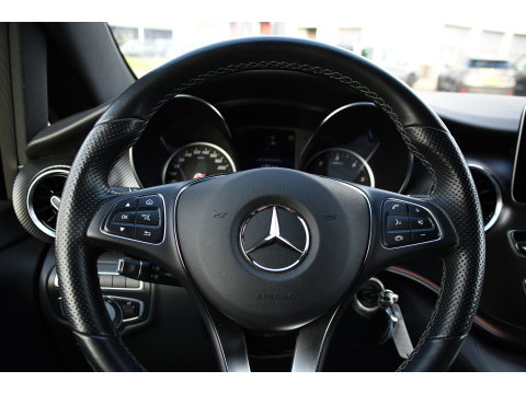 Mercedes-Benz V-Klasse 300d Lang DC AMG Edition 360 Camera, Cruise, Carplay, LED, Leder, Stoelverwarming, Trekhaak, 2 x Schuifdeur, Uniek!