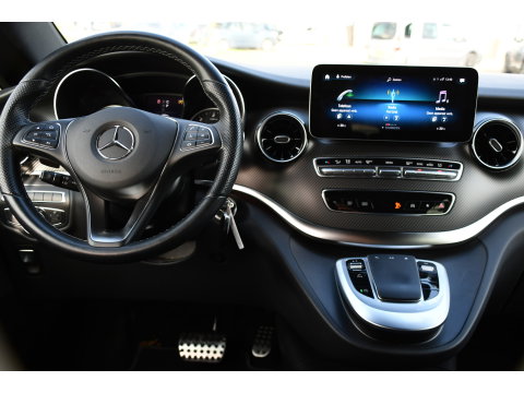 Mercedes-Benz V-Klasse 300d Lang DC AMG Edition 360 Camera, Cruise, Carplay, LED, Leder, Stoelverwarming, Trekhaak, 2 x Schuifdeur, Uniek!