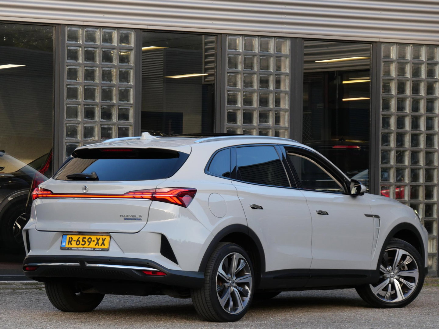 MG Marvel R 70kWh LUXURY/ 360° CAMERA/ PANORAMADAK/ LEER/ ELEKT. STOELEN/ SOH 93%